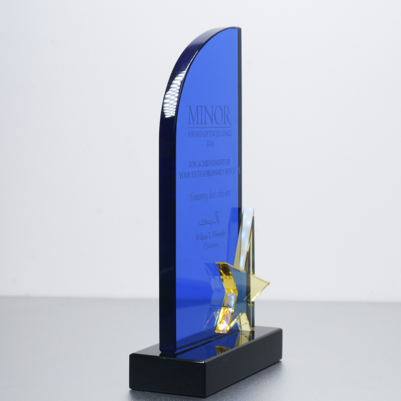 Hot Selling Wholesale Customized K9 Business Gifts Blue Crystal Trophy Star Crystal Awards