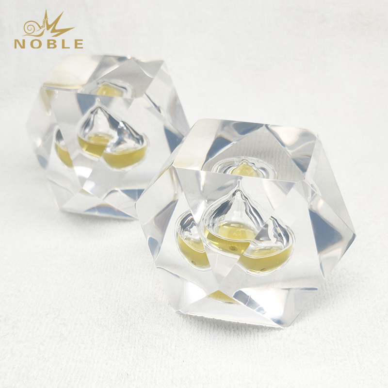 Noble Awards Customized Made Oil Drop Embedment Acrylic Paperweight Award
