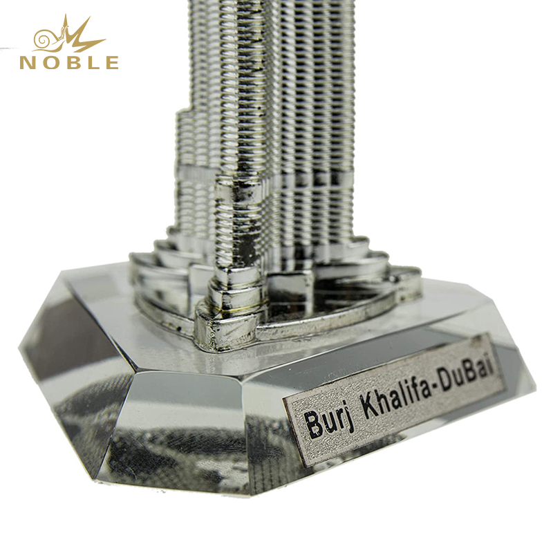 Dubai Famous Land Mark Gift Tourist Souvenir Metal Burj Khalifa Tower on Crystal Base