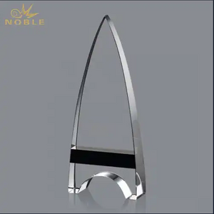 Noble Custom Tapered Arrowhead Optical Crystal Tower Trophy