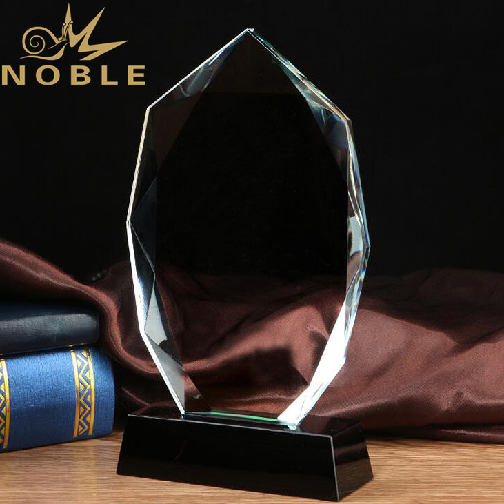 Noble High Quality Diamond Cutting Crystal Plaque Award with Custom Base 