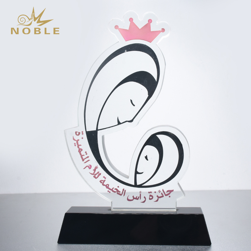 2020 Custom Made Crystal Cutout Sandblasted Trophy