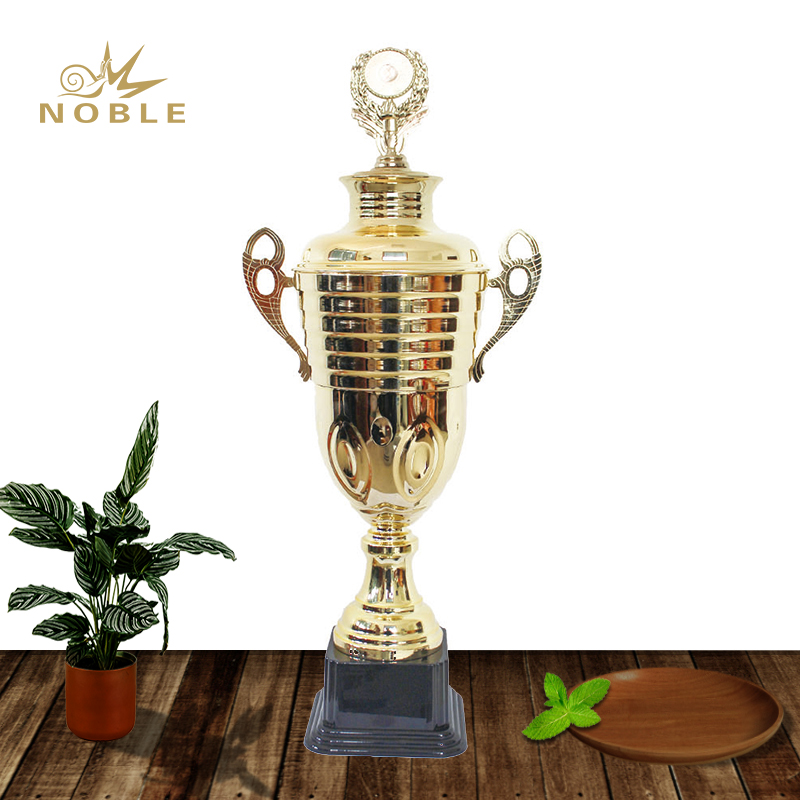 Outstanding Award Metal Achievement Trophy As Souvenir Gifts