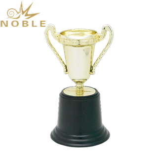High Quality Cheap Stock Plastic Trophy