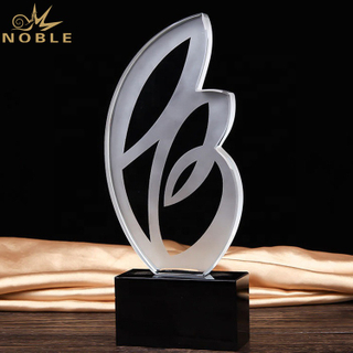 New Design Custom Crystal Dance Trophy with Your Logo Engraved