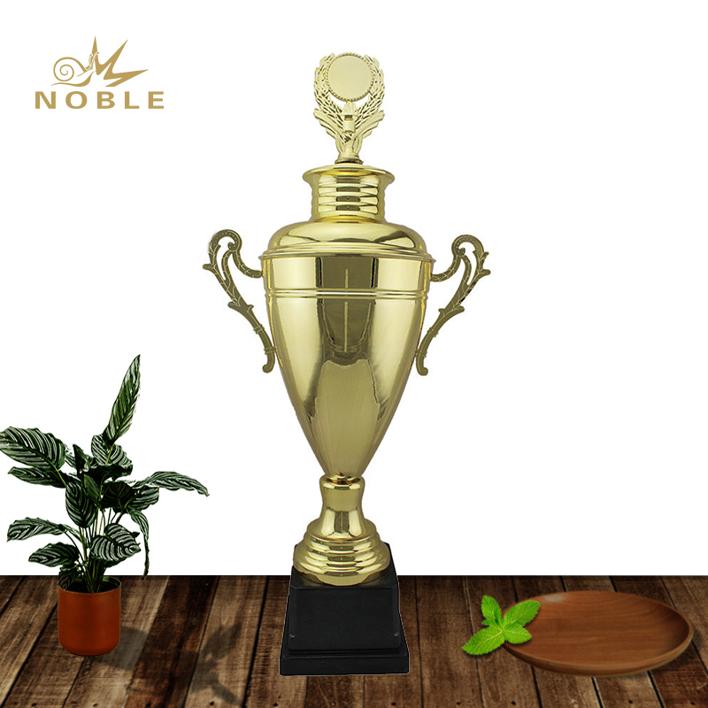 High Quality Metal Custom Sports Cup Darts Champion Trophy