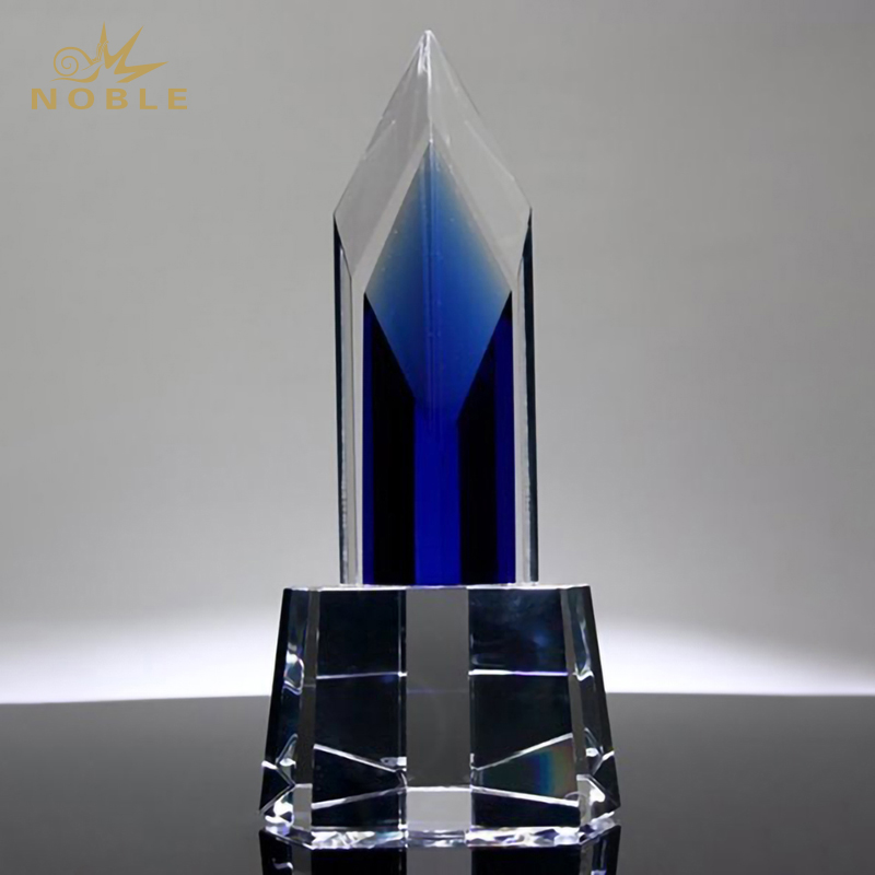 Noble Best Selling New Design Custom Corporate Trophy Visionary Diamond Blue Crystal Trophy