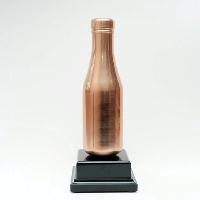 High Quality Customized Shape Gold Silver Bronze Metal Bottle Business Gift Custom Logo Trophy Awards
