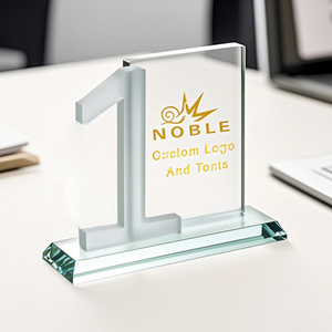 Noble High Quality Glass Business Gift Sports Awards Custom Bespoke Logo Golf A Hole in One Trophy Hand Craft