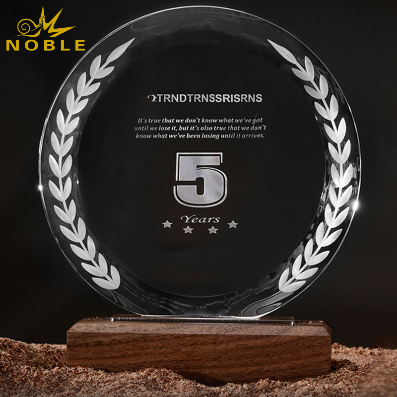 Round Shaped Crystal Award Trophy With Wooden Base 