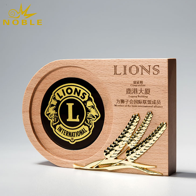 Custom Wooden Plaque Trophy with Name Plate 