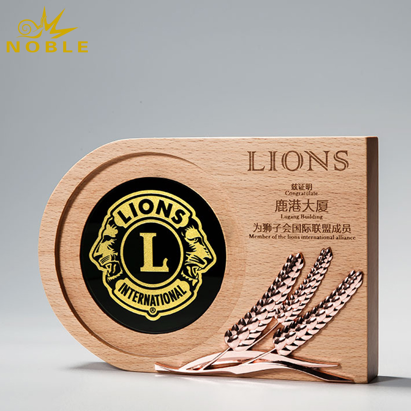 Custom Wooden Plaque Trophy with Name Plate 