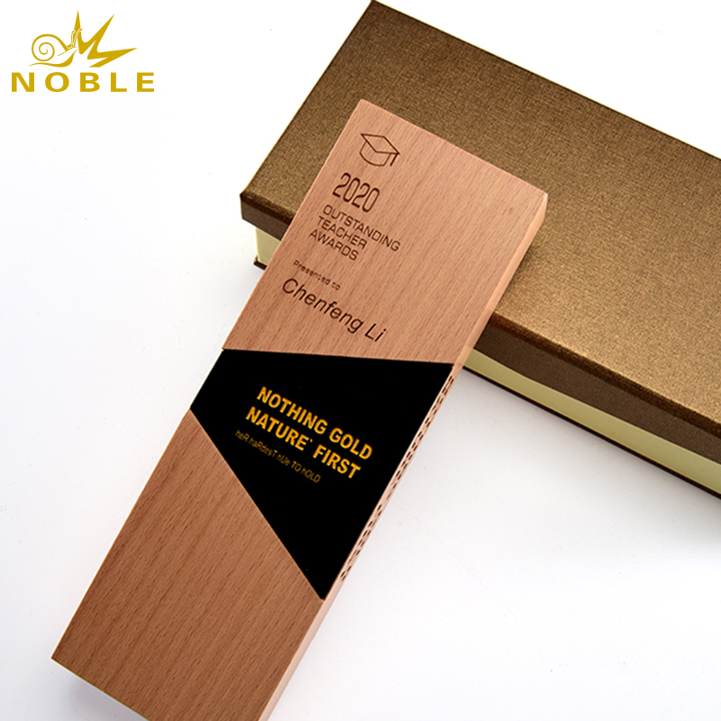 Noble New Design Free Engraving Wooden Award Trophy 