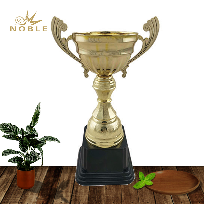 High Quality New Product Metal Cheap Sports Trophy