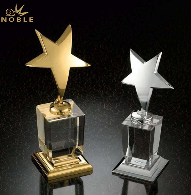 Cheap Black Crystal Base Gold Metal Star Trophy Award Wholesale