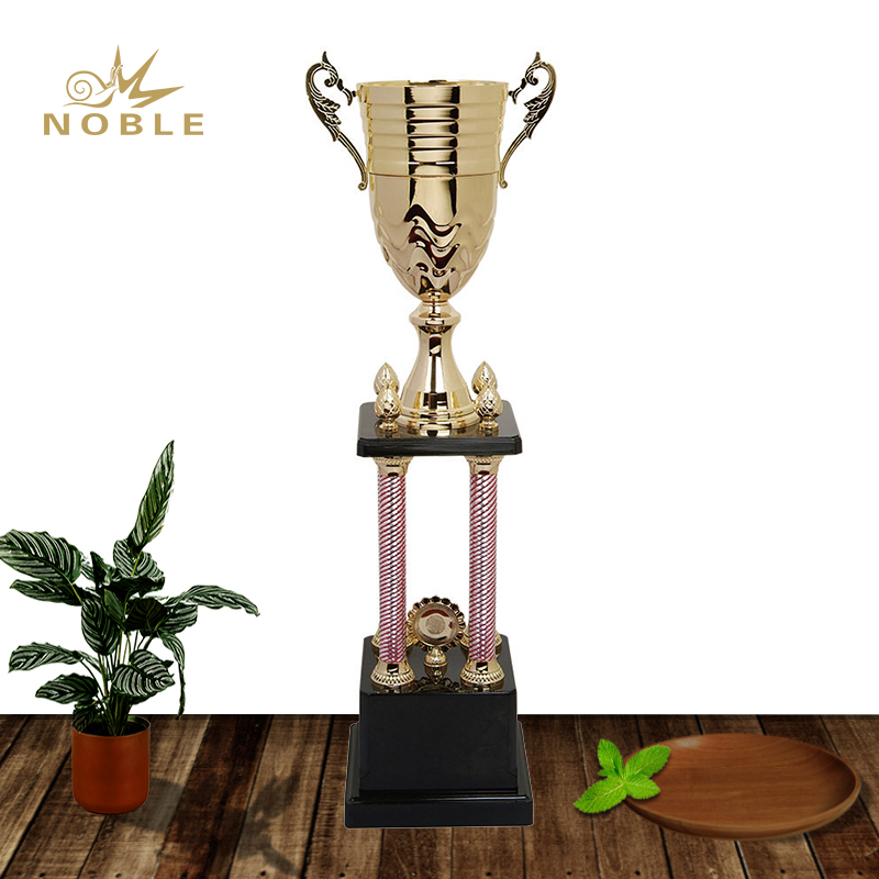 Unique Design Large Size Metal Sports Cup Trophy for Champion Games