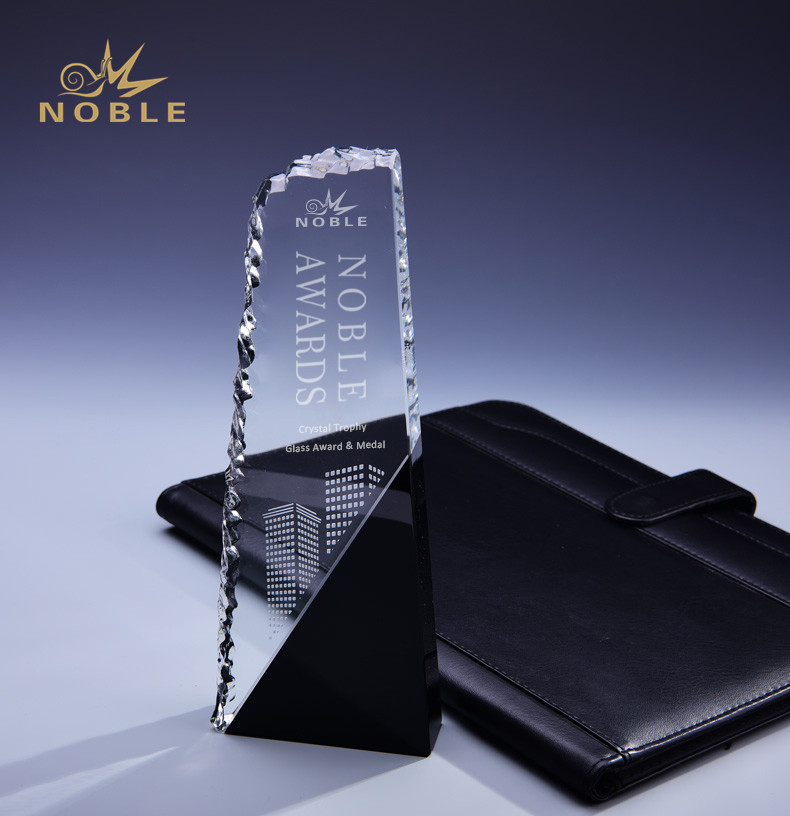 Unique Design Custom Crystal Trophy 