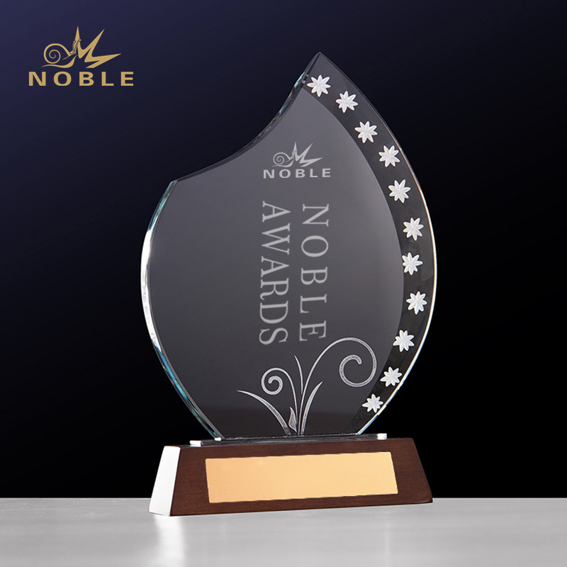 New Design Custom Crystal Trophy Award