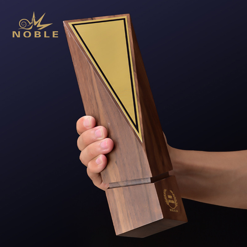 New Design Wood Cube Wood Trophy Award